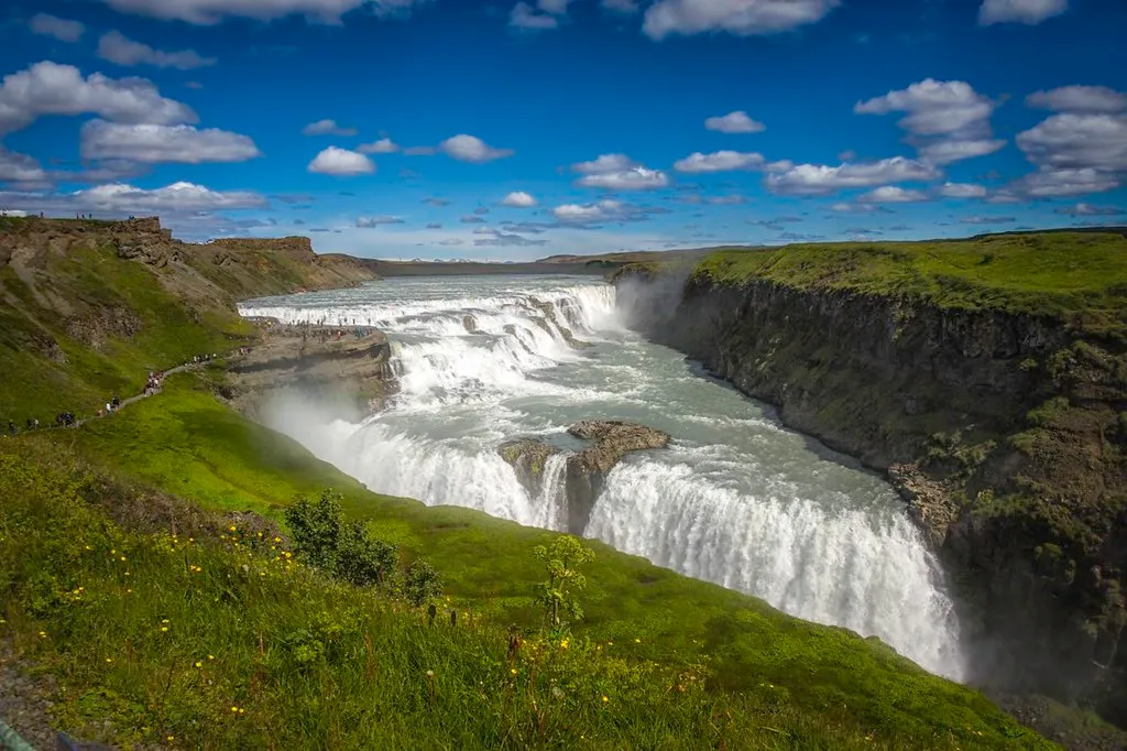 Gullfoss, Iceland (aevarg, Flickr, CC BY 2.0)