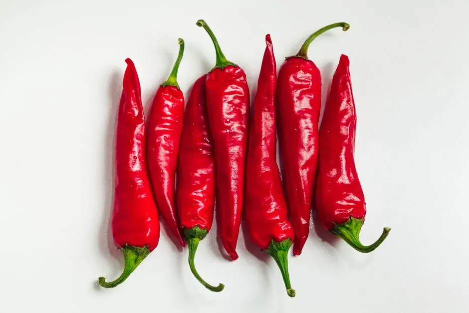 #4: Make a Homemade Cayenne Pepper Spray (Image Credits: Pexels)
