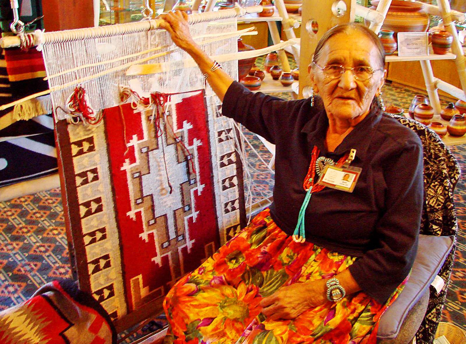 Navajo Weaving Represents One of the World's Most Sophisticated Textile Arts (Image Credits: Wikimedia)
