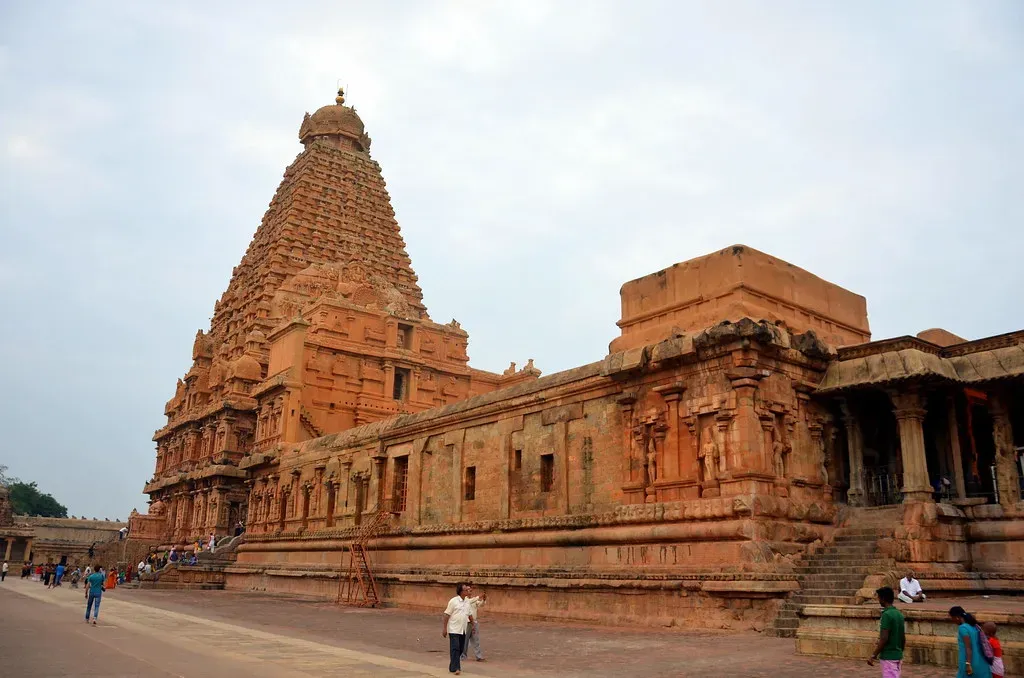 Brihadeeswarar Temple, Thanjavur &ndash; The Shadow That Vanished (Image Credits: Flickr)