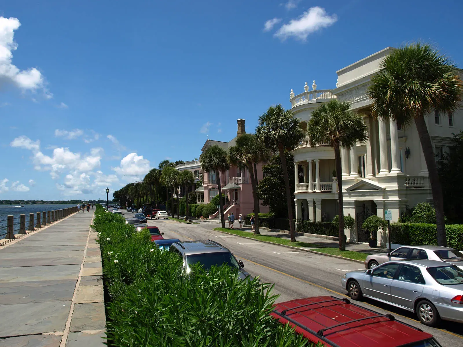 Charleston, South Carolina: Historic Charm With Mild Winter Weather (Image Credits: Wikimedia)