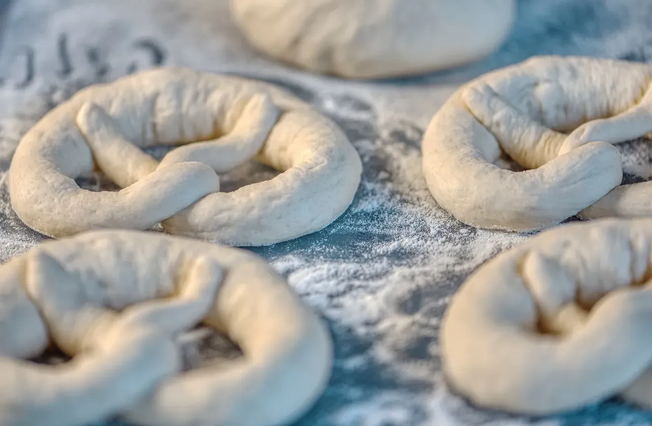 7. Raw Bread Dough - A Rising Danger (Image Credits: Pixabay)