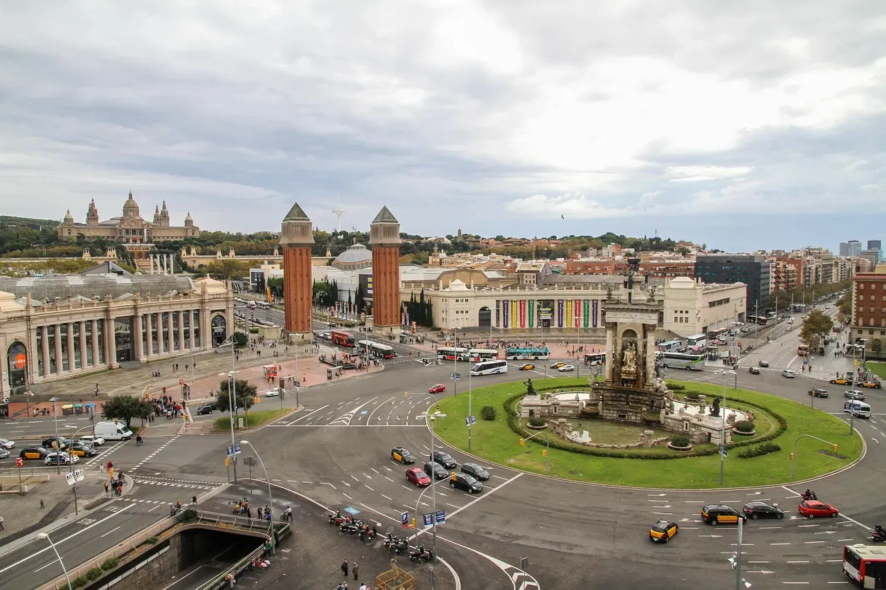 Barcelona, Spain (Image Credits: Pixabay)
