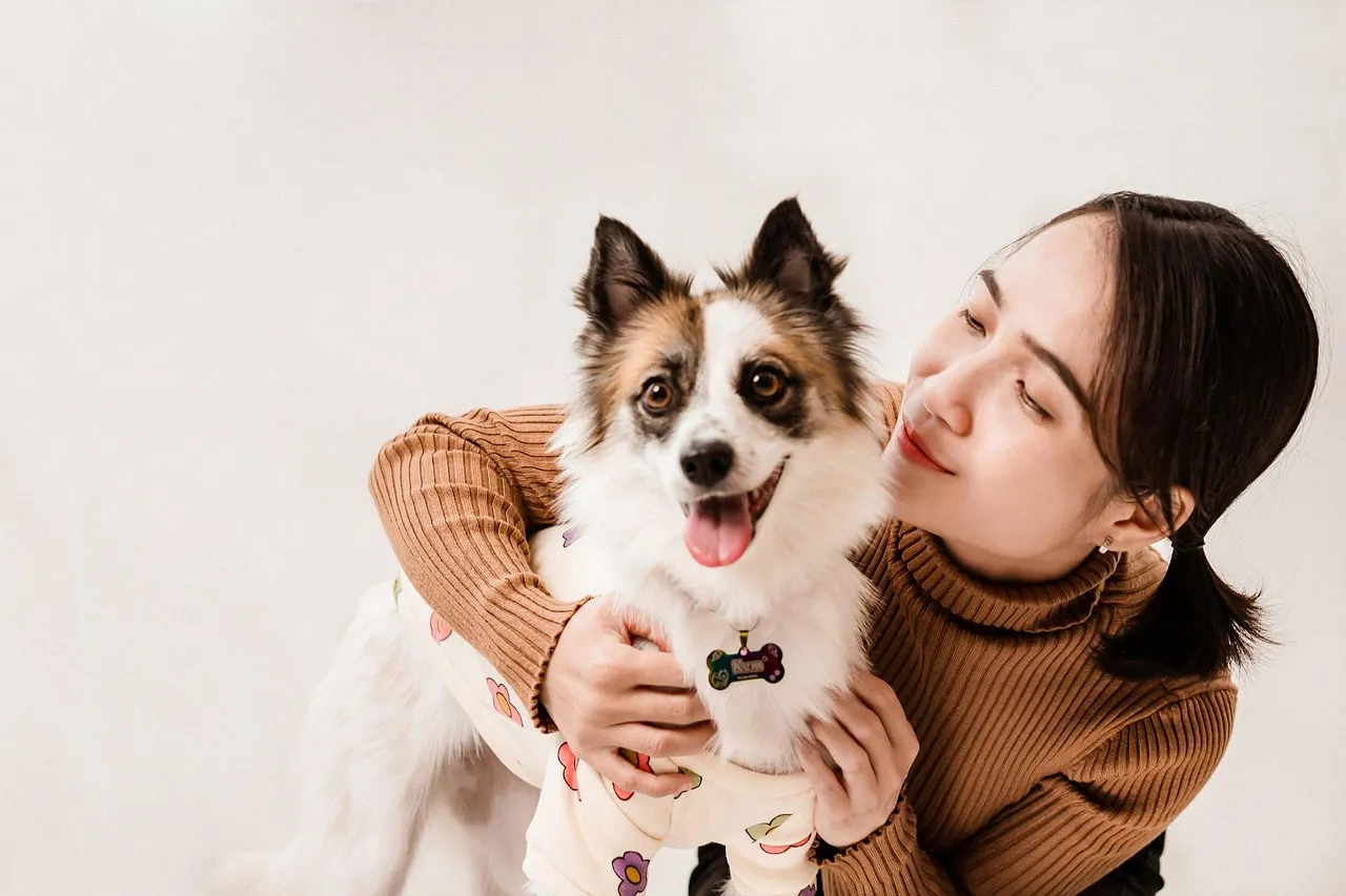#13 - Quietly Tolerating (or Even Enjoying) Your Handling (Image Credits: Pixabay)