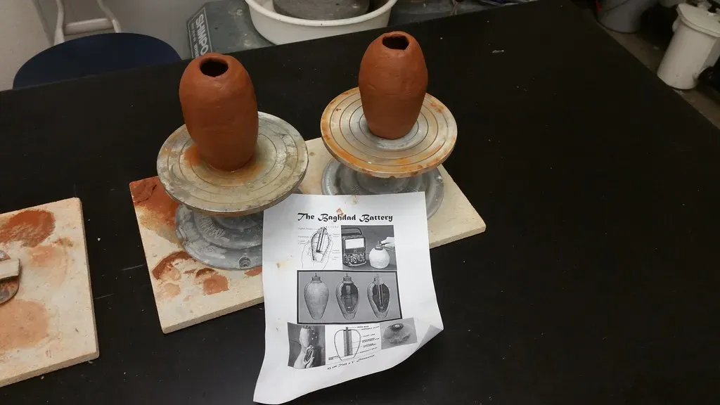 6. The Baghdad Battery (Boynton Art Studio, Flickr, CC BY 2.0)