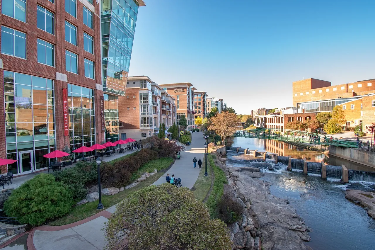 #3 - Greenville, South Carolina: The Layover Nobody Plans to Fall For (Image Credits: Pixabay)