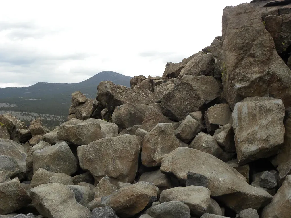 The Ringing Rocks of Pennsylvania: Musical Stones Without Explanation (Image Credits: Flickr)