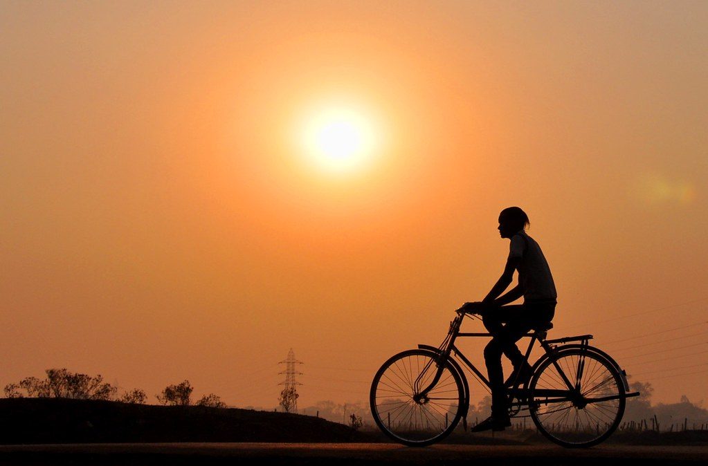 The Faint Young Sun Paradox (Image Credits: Flickr)