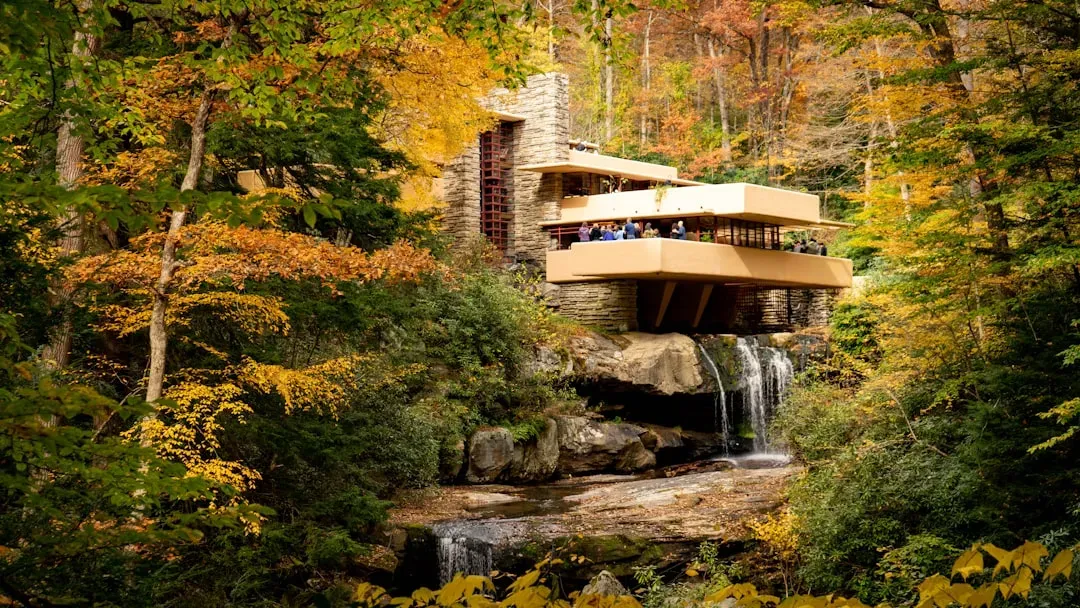 Fallingwater: Architecture Embracing Nature (Image Credits: Unsplash)