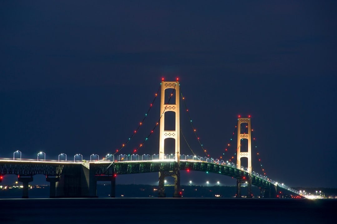 Mackinac Bridge: Conquering the Straits Between Two Peninsulas (Image Credits: Unsplash)