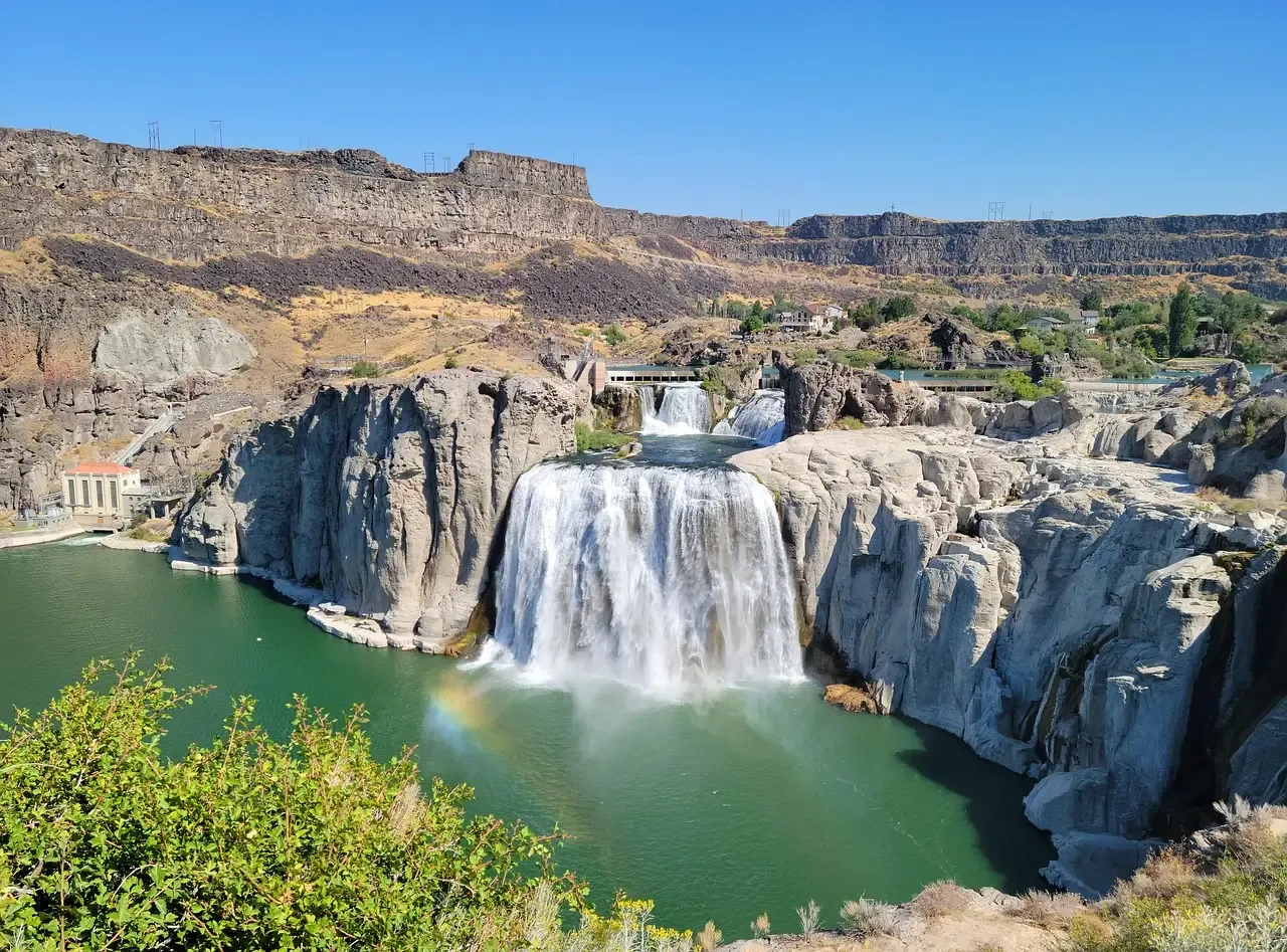 1. Shoshone Falls, Idaho - Taller Than Niagara and Almost Forgotten (Image Credits: Pixabay)