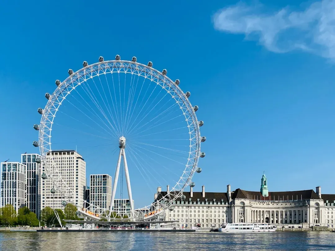 London's Giant Ferris Wheel Was Only Meant for Five Years (Image Credits: Unsplash)