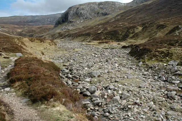 What the Channels Might Have Looked Like (From geograph.org.uk, CC BY-SA 2.0)