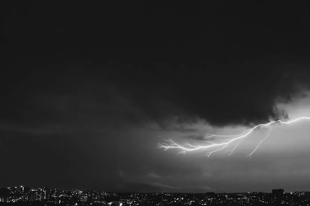 What It Felt Like: Surviving Inside the Storm (Image Credits: Unsplash)