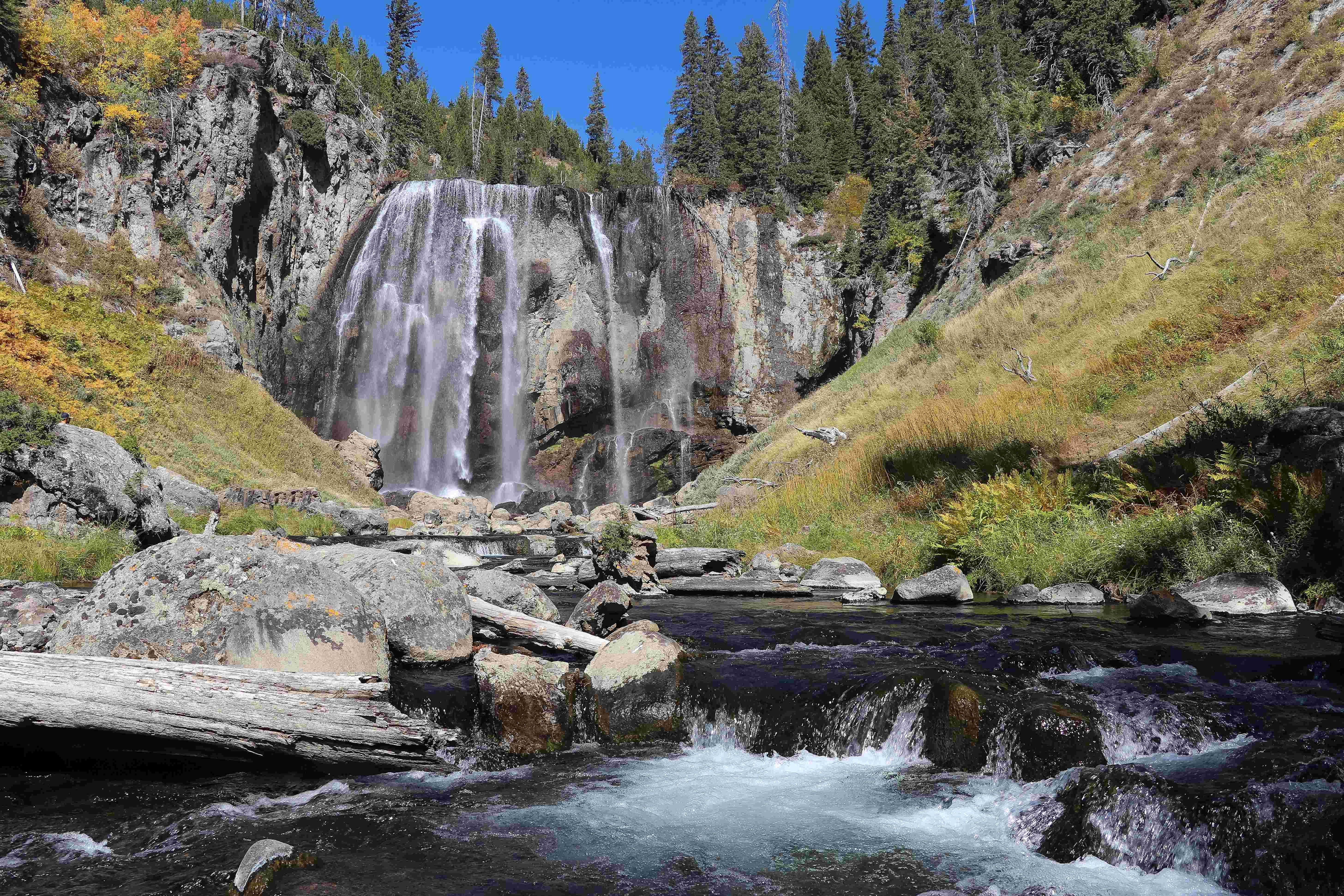 Bechler Falls: The Cascade Corner (Image Credits: Wikimedia)