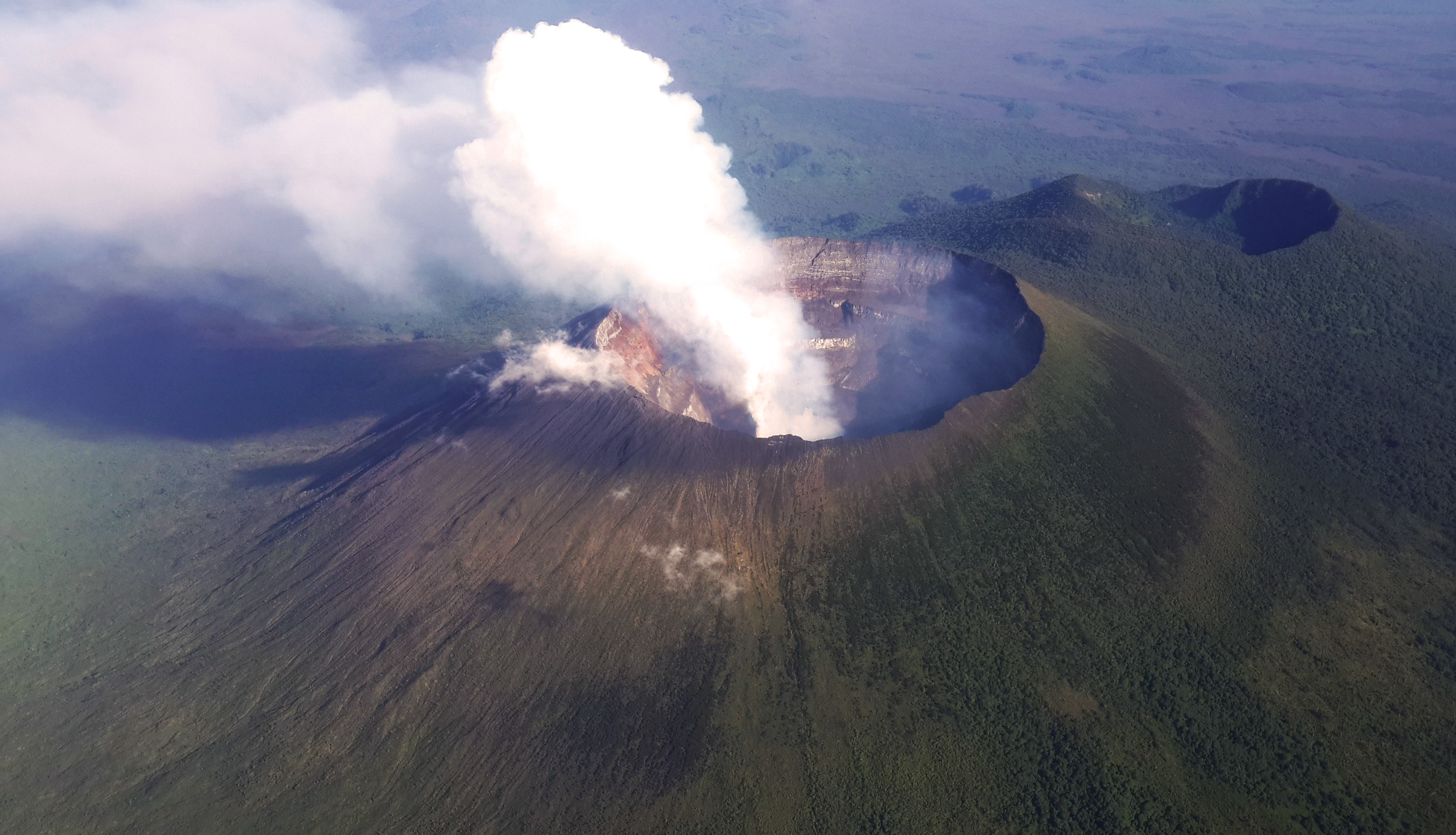 Mount Nyiragongo: Africa's Liquid Fire (Image Credits: Wikimedia)