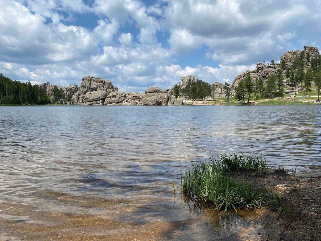 Sylvan Lake (Image Credits: Flickr)