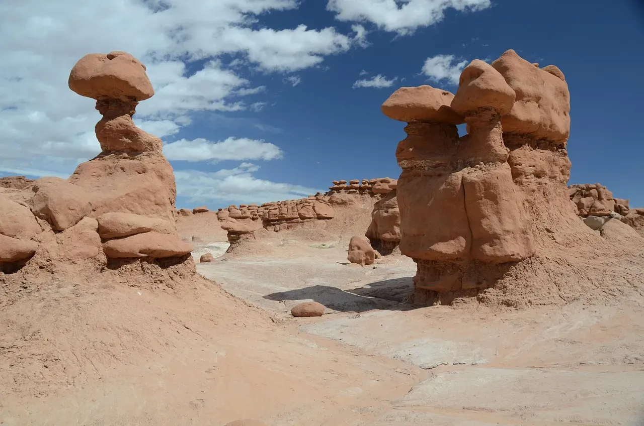 Goblin Valley, Utah: The Alien Landscape That Almost Got Demolished (Image Credits: Pixabay)