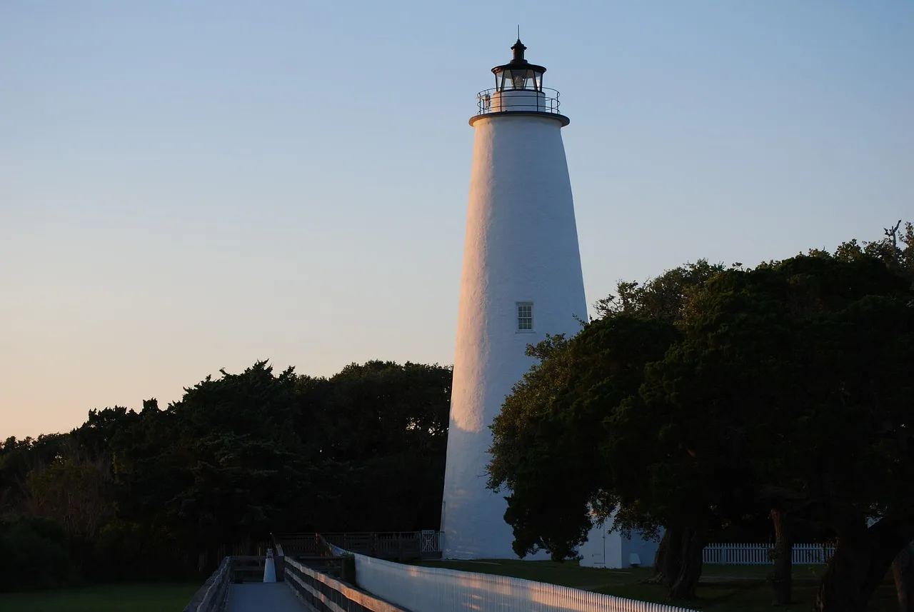 #17 - Ocracoke, North Carolina: The Ferry Ride That Ends in a Mortgage (Image Credits: Pixabay)