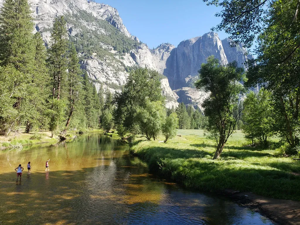 The Merced River, California: Yosemite's Hidden Threat (niiicedave, Flickr, CC BY-SA 2.0)