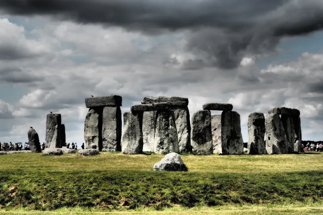 6. Stonehenge, England - The Mystery That Won't Let Go (Image Credits: Unsplash)