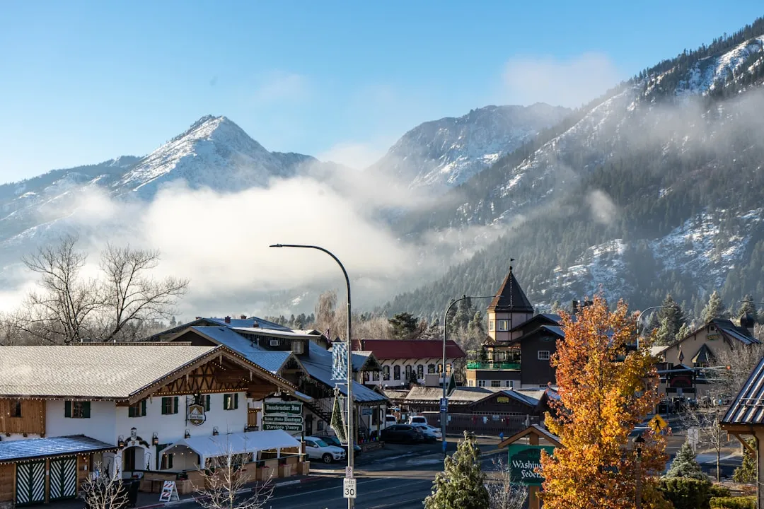 #11 - Leavenworth, Washington: The "Fake Bavaria" That Hooks You With Real Mountains (Image Credits: Unsplash)