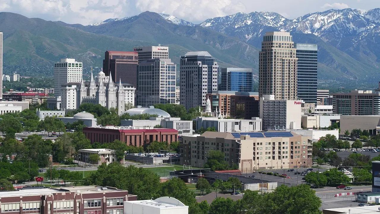 12. Salt Lake City, Utah: Mountains at the Doorstep (Image Credits: Pixabay)