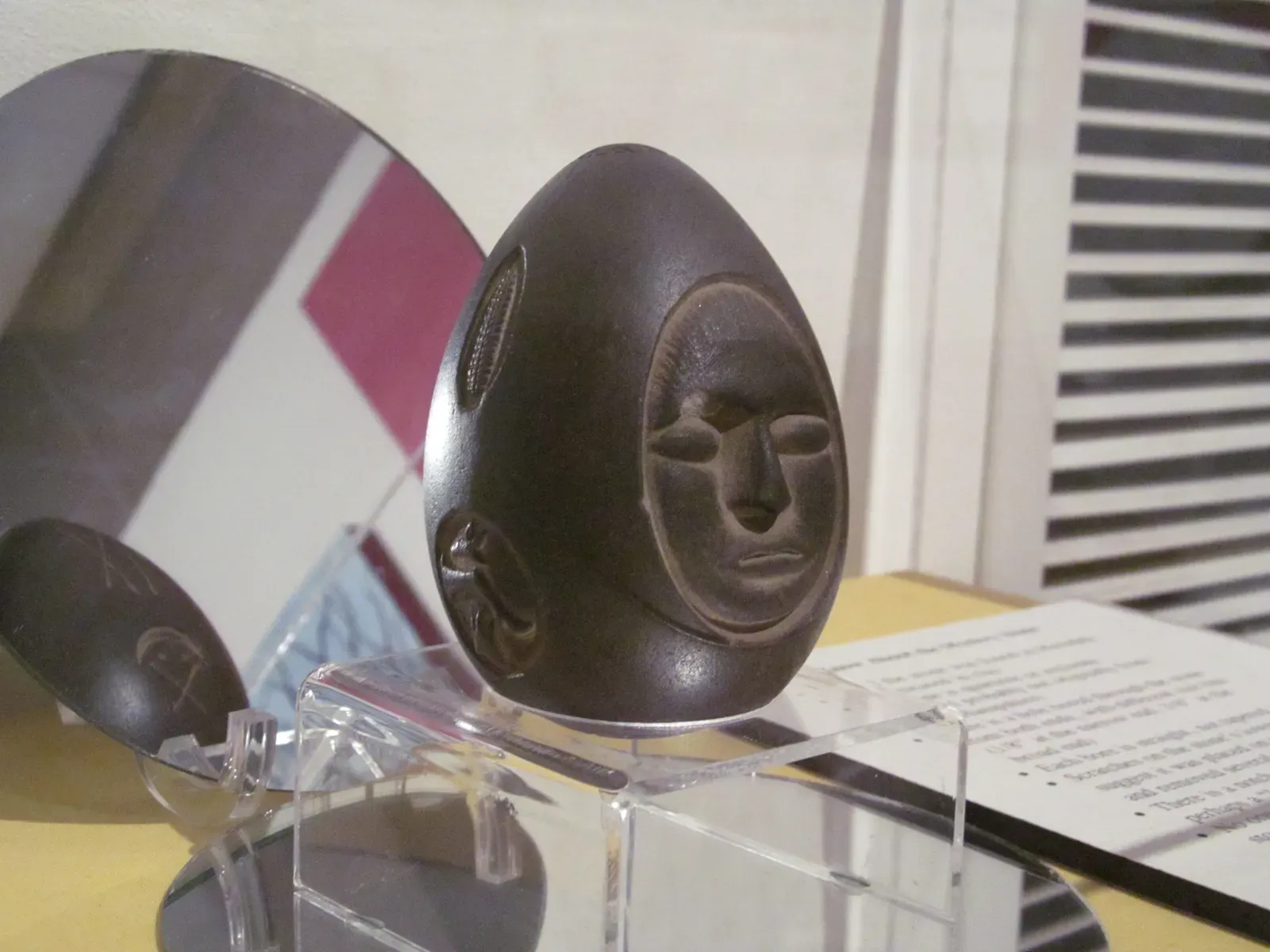 Lake Winnipesaukee Mystery Stone (Image Credits: Wikimedia)