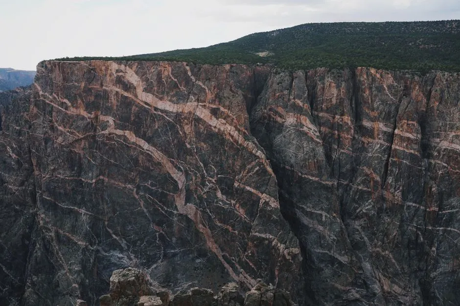 #10 - Black Canyon of the Gunnison National Park, Colorado: The Guardrail Isn't a Suggestion (Image Credits: Pexels)