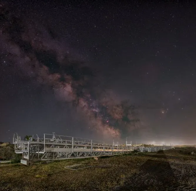 A Cosmic Conveyor Belt Beyond the Galaxy Itself (Image Credits: Pexels)