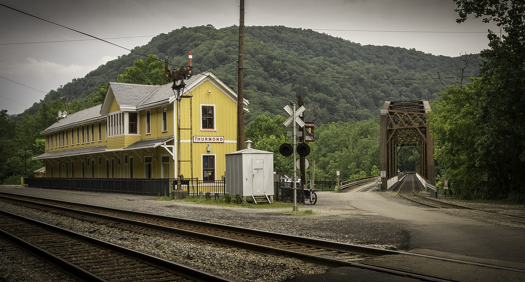 Thurmond, West Virginia: The Heart of Coal Country (Image Credits: Flickr)