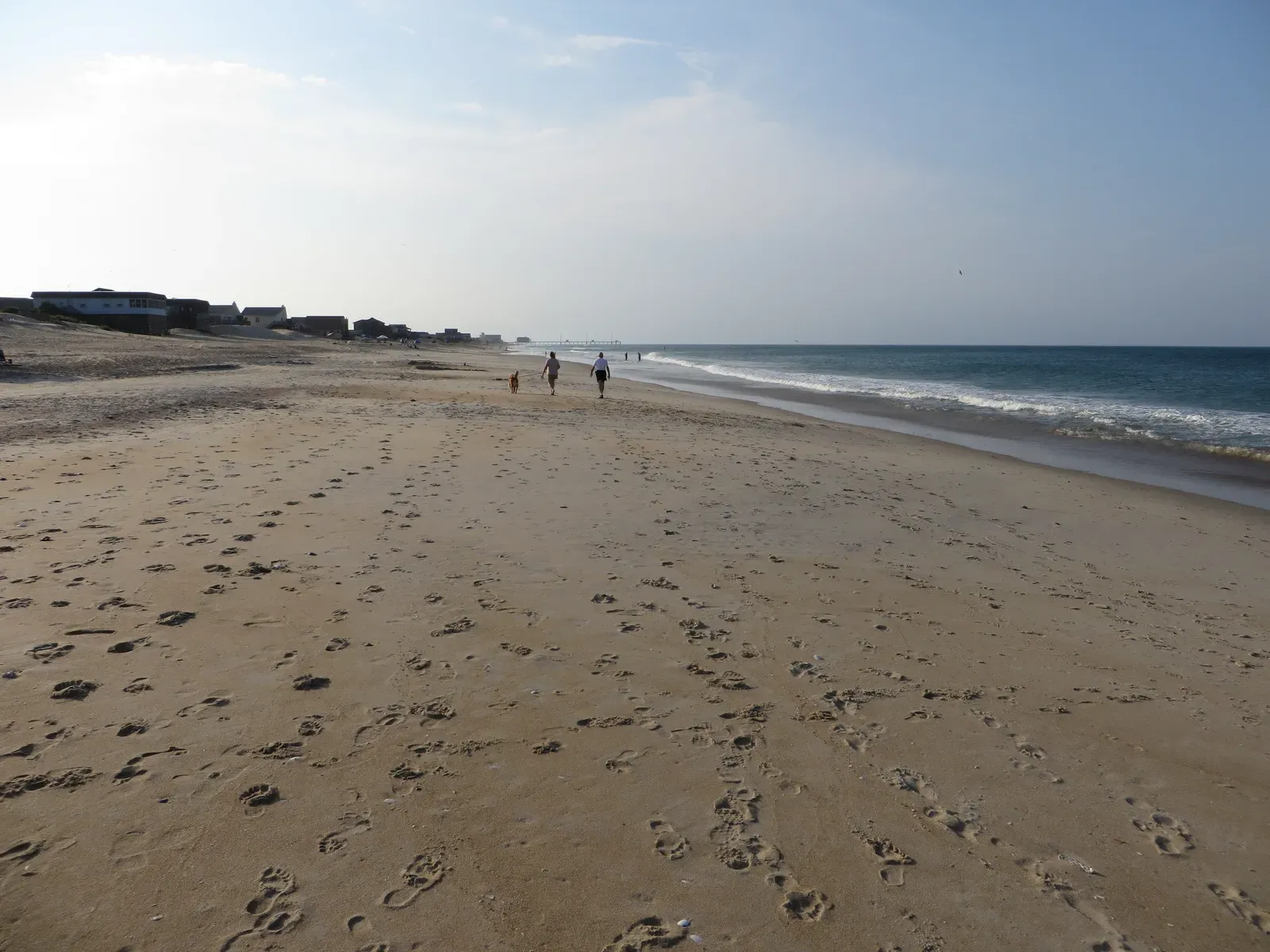 4. The Outer Banks and Southeast Atlantic Barrier Islands (Atlantic Ocean, Nags Head, Outer Banks, North Carolina, CC BY-SA 2.0)