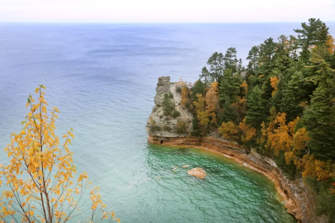 Pictured Rocks National Lakeshore, Michigan (Image Credits: Unsplash)