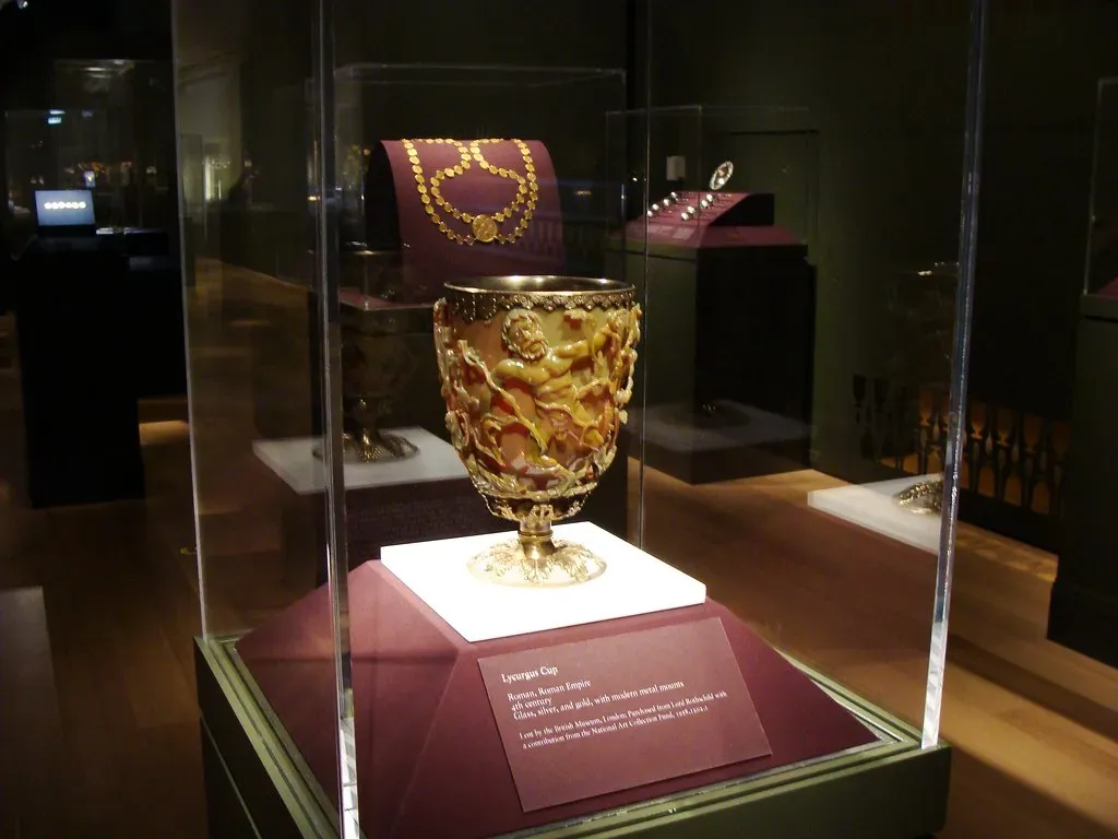 The Lycurgus Cup (ancientartpodcast.org, Flickr, CC BY 2.0)