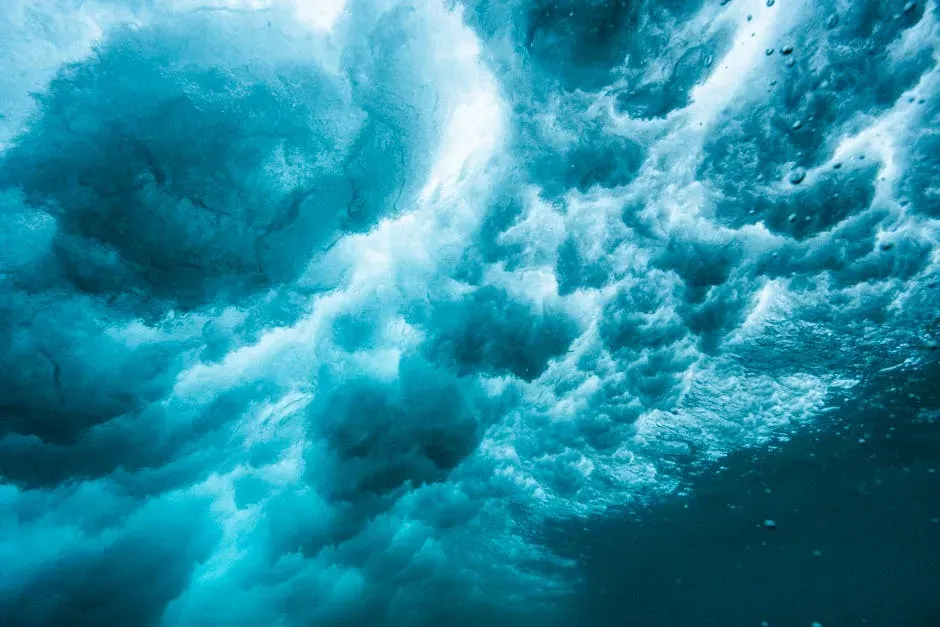 Watching the Unlit Fire: How Scientists Track Underwater Eruptions Today (Image Credits: Pexels)