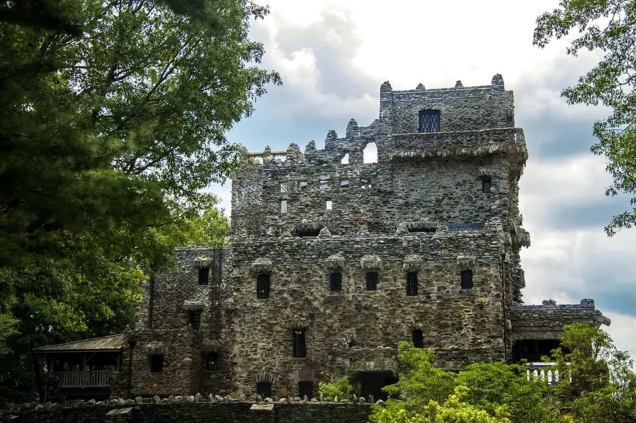 Gillette Castle: Connecticut's Eccentric Stone Fortress (Image Credits: Pixabay)