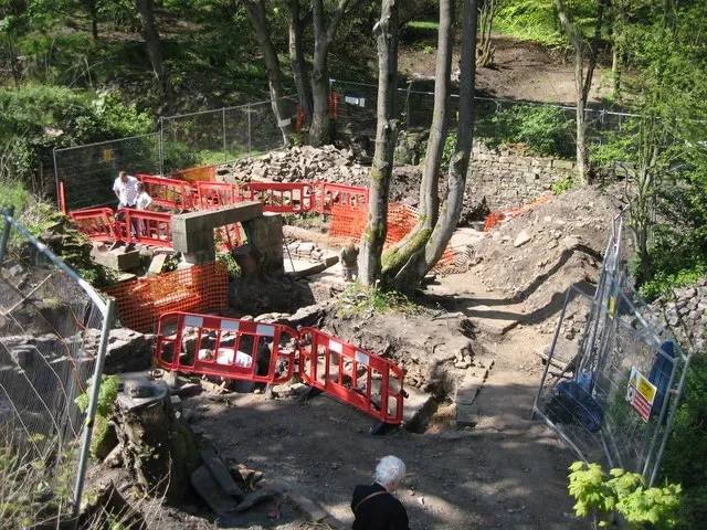 Scotland's 6,000-Year-Old Hall That Predates Stonehenge (Image Credits: Wikimedia)