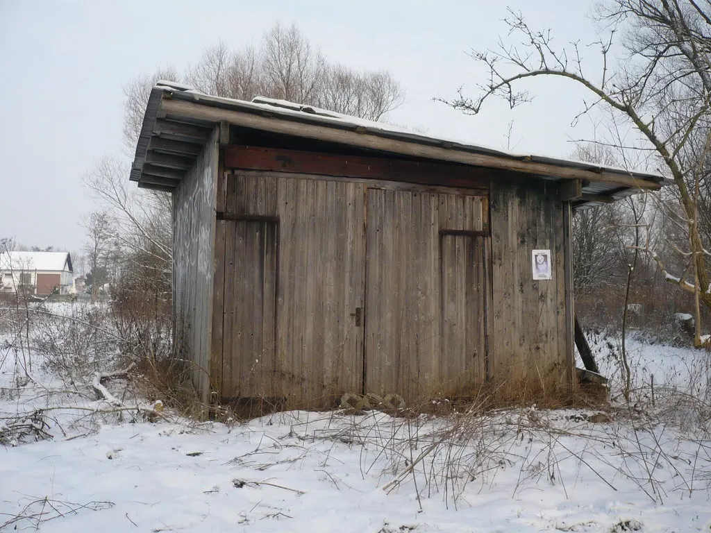 #2 Taurus (April 20 – May 20): Shelter Building (Eddi 07- Free Stock, Flickr, CC BY 2.0)