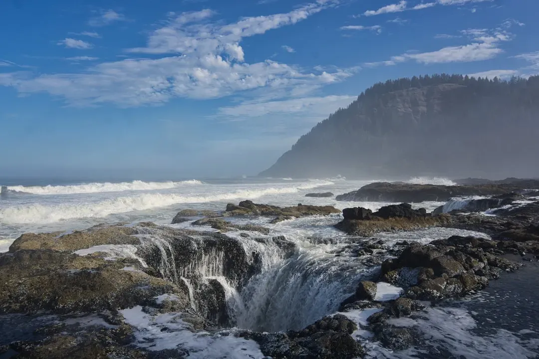 3. Thor's Well, Oregon - Nature's Own Drain at the Edge of the Sea (Image Credits: Unsplash)