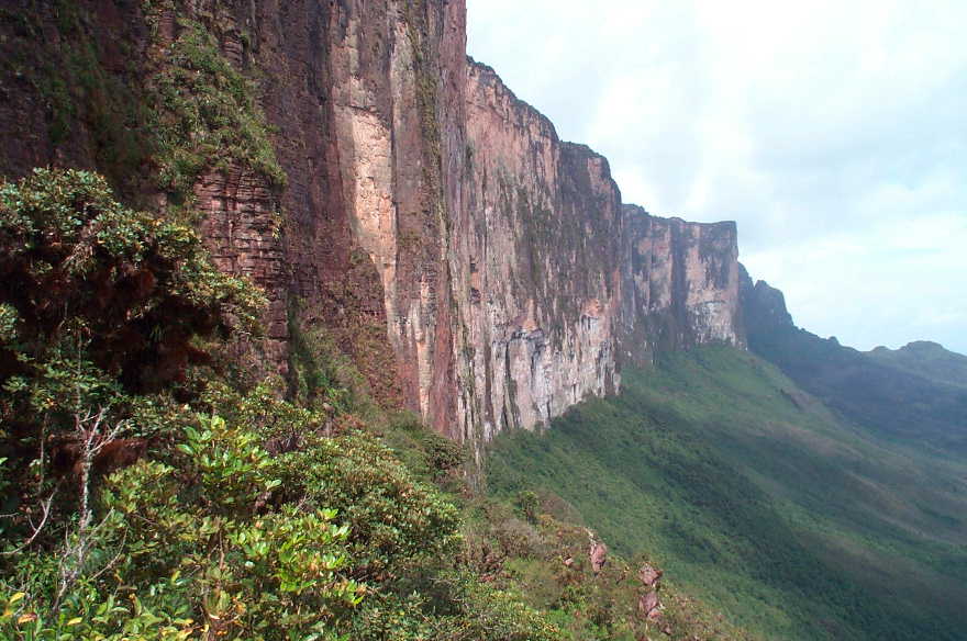 Mount Roraima: The Lost World Made Real (Image Credits: Wikimedia)