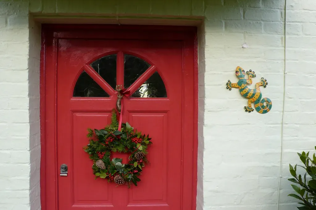 What Your Wreath Really Represents Today (Image Credits: Flickr)