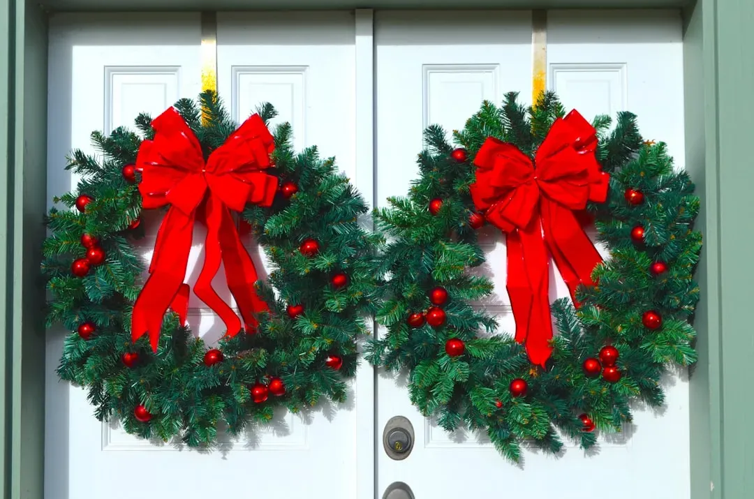How The Wreath Made It To Your Front Door (Image Credits: Unsplash)