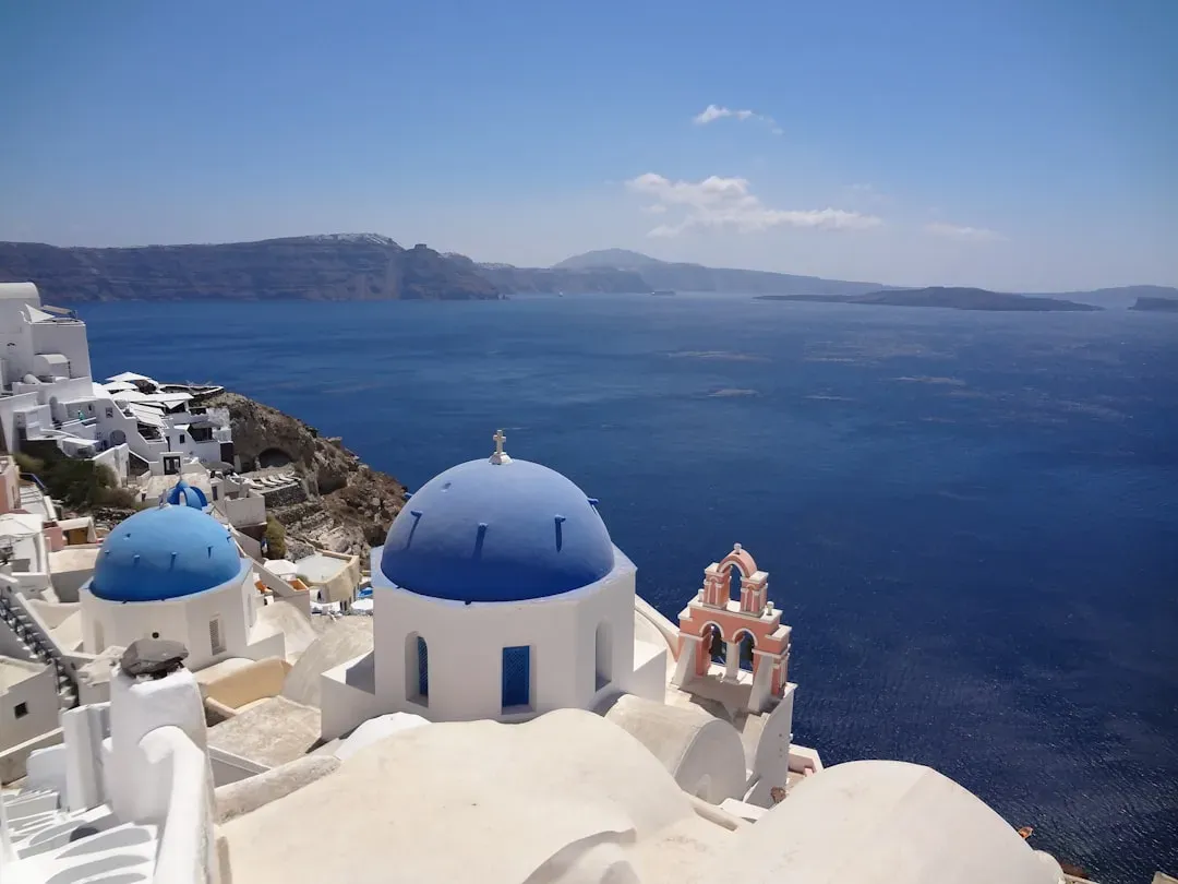 Santorini, Greece (Image Credits: Unsplash)
