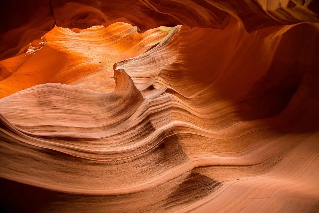 10. Antelope Canyon, Arizona - The Cathedral Built by Water and Time (Image Credits: Pixabay)
