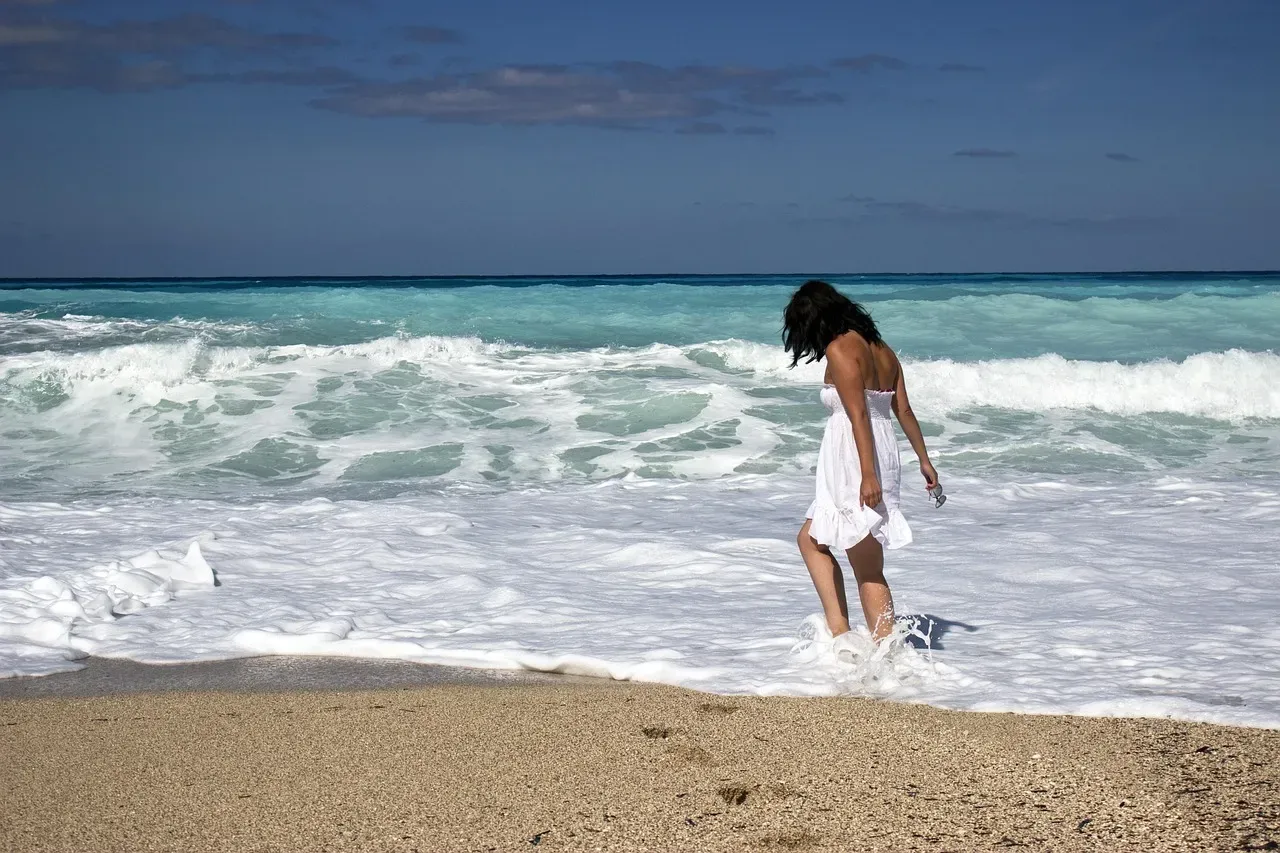 Aquarius: The Alternative Beach Dweller (Image Credits: Pixabay)