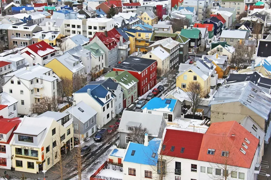 Reykjavik, Iceland: Solitude Among Fire and Ice (Image Credits: Rawpixel)