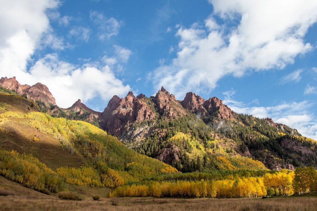 Maroon Bells via Four Pass Loop, Colorado (Image Credits: Unsplash)