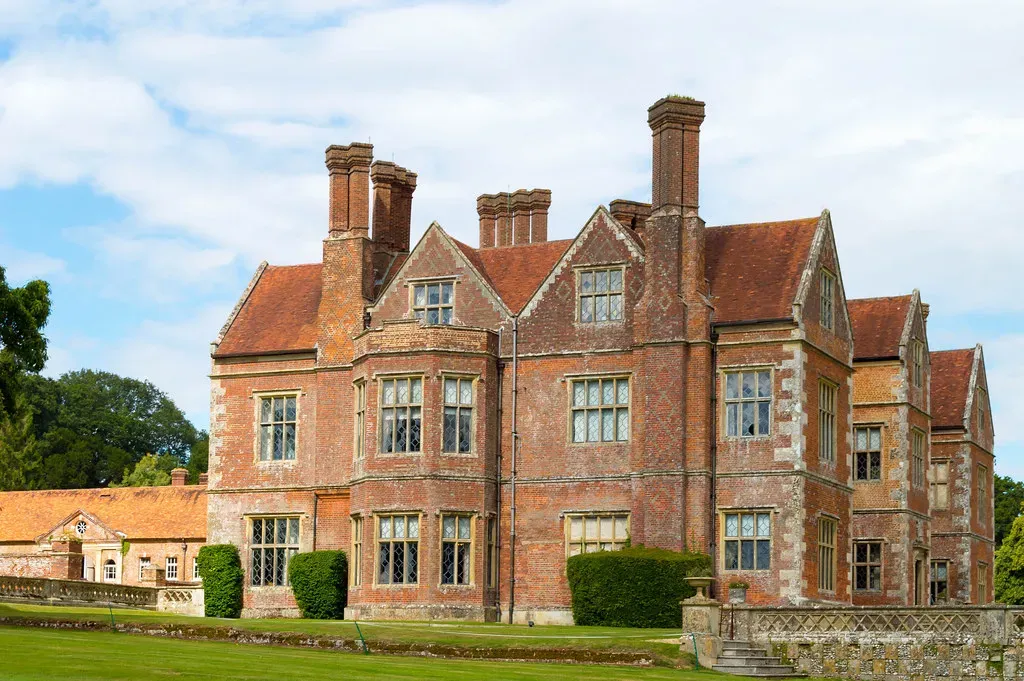 Thornewood Castle: Washington's Romantic Masterpiece (Image Credits: Flickr)