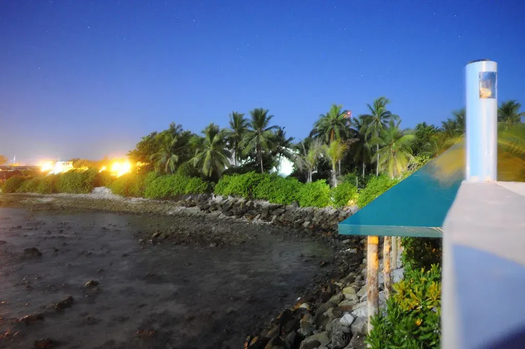 Maldives (Image Credits: Flickr)