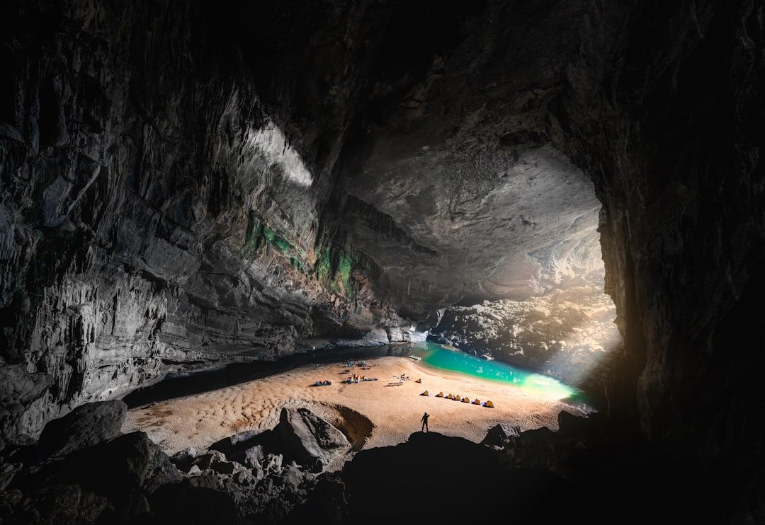Hang Sơn Đo&ograve;ng Cave, Vietnam &ndash; A Cathedral Built by Nature (Image Credits: Unsplash)